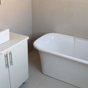 Gaborone. Tsholofelo East. -4 Beds House for Sale.
