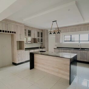 Gaborone. Phakalane . 4 Beds House For Sale