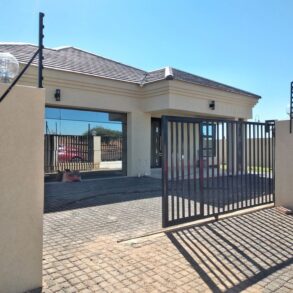 Gaborone. Phakalane Thobo Homlet. 4 Beds House For Sale.